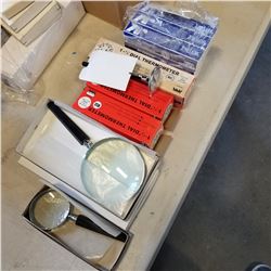 3 MAGNIFYING GLASSES AND 12 PORTABLE THERMOMETERS