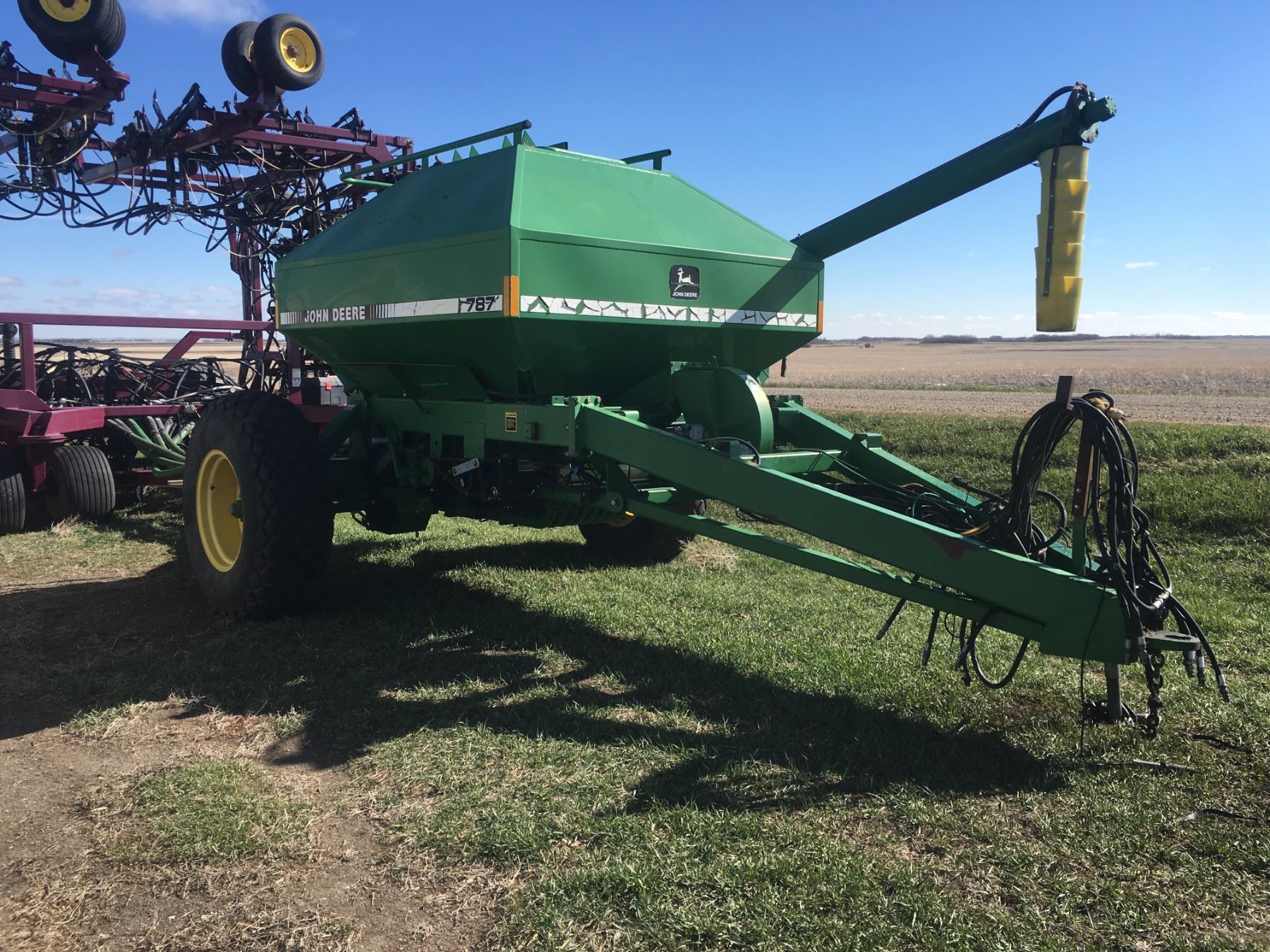 Seed Hawk Air Seeder with 787 JD Cart, Flexi Coil 2320 Fertilizer cart