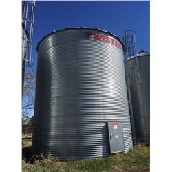 Twister Grain Bin 5900 bushel with flat bottom reinforced steel floors
