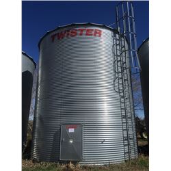 Twister Grain Bin 5900 bushel with flat bottom reinforced steel floors