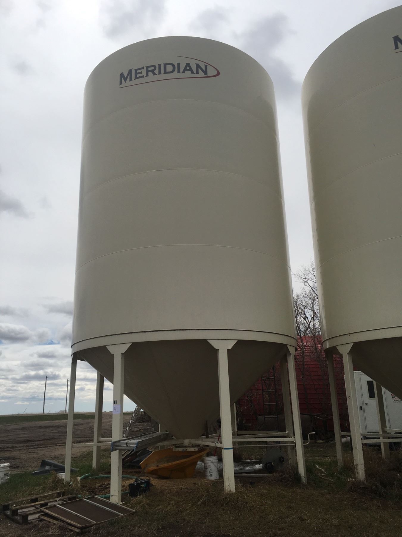 Meridian Epoxy Lined Fertilizer Hopper Bin, Model 1620EL