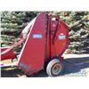 Image 2 : Massey Ferguson 450 Round Baler, Home Built Hydraulic Tie