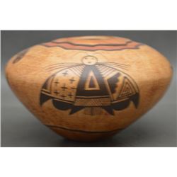 HOPI INDIAN POTTERY SEED JAR (NAMOKI)