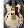 Image 2 : GIBSON EPIPHONE SEMI-HOLLOW BODY 6 STRING ELECTRIC GUITAR