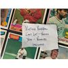 Image 2 : VINTAGE BASEBALL CARD LOT (SOME ROOKIES...)
