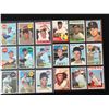 Image 1 : VINTAGE BASEBALL CARD LOT
