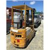 Image 2 : MITSUBISHI PROPANE FORKLIFT MODEL-FGC15 TYPE G, THREE STAGE TRI-MAST WITH 2 PROPANE TANKS (4,996