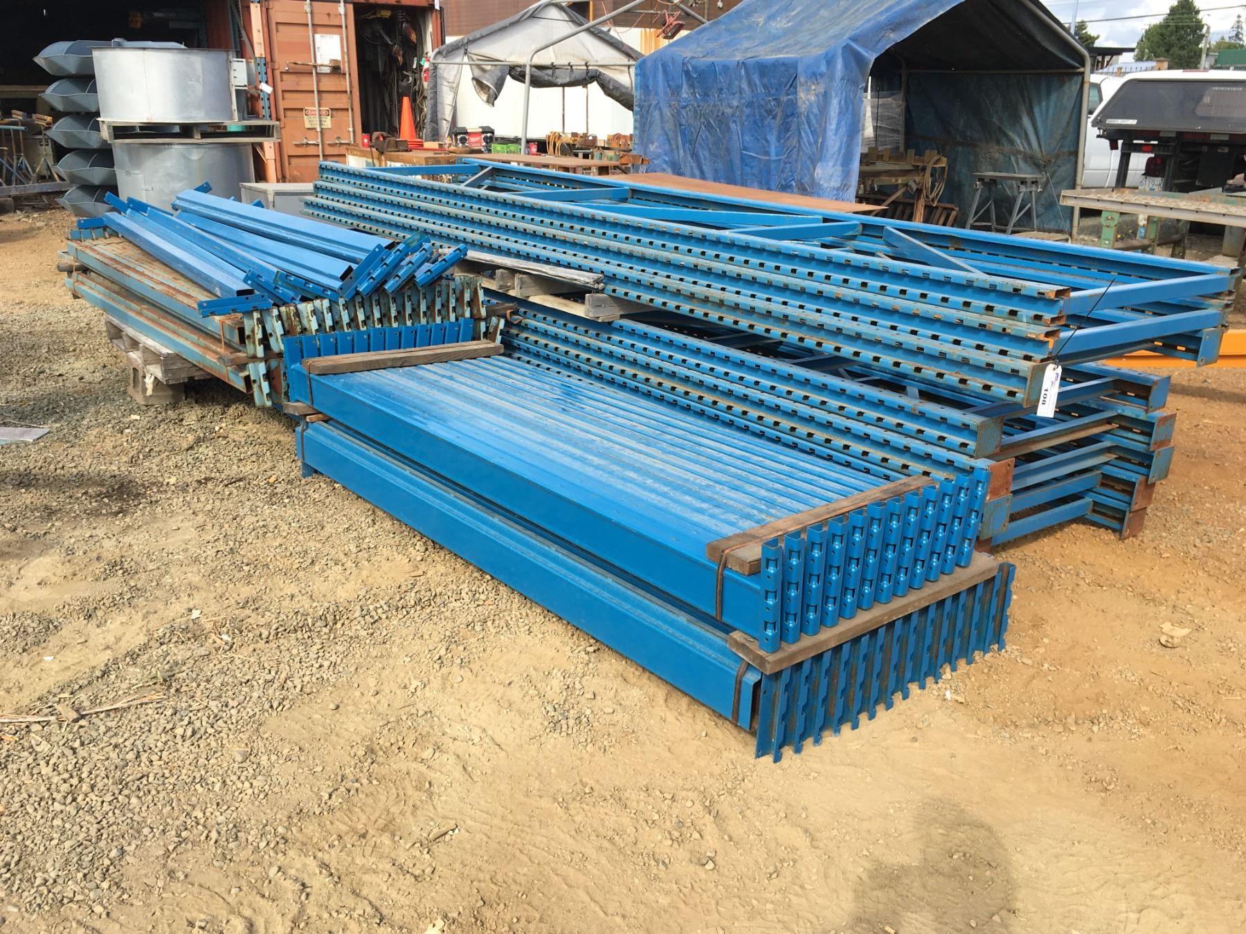 GROUP OF MASTO RACK PALLET RACKING-UPRIGHTS AND BEAMS (BLUE)
