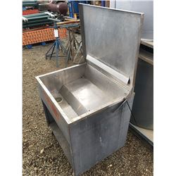 STAINLESS STEEL ROLLING PARTS WASHING SINK