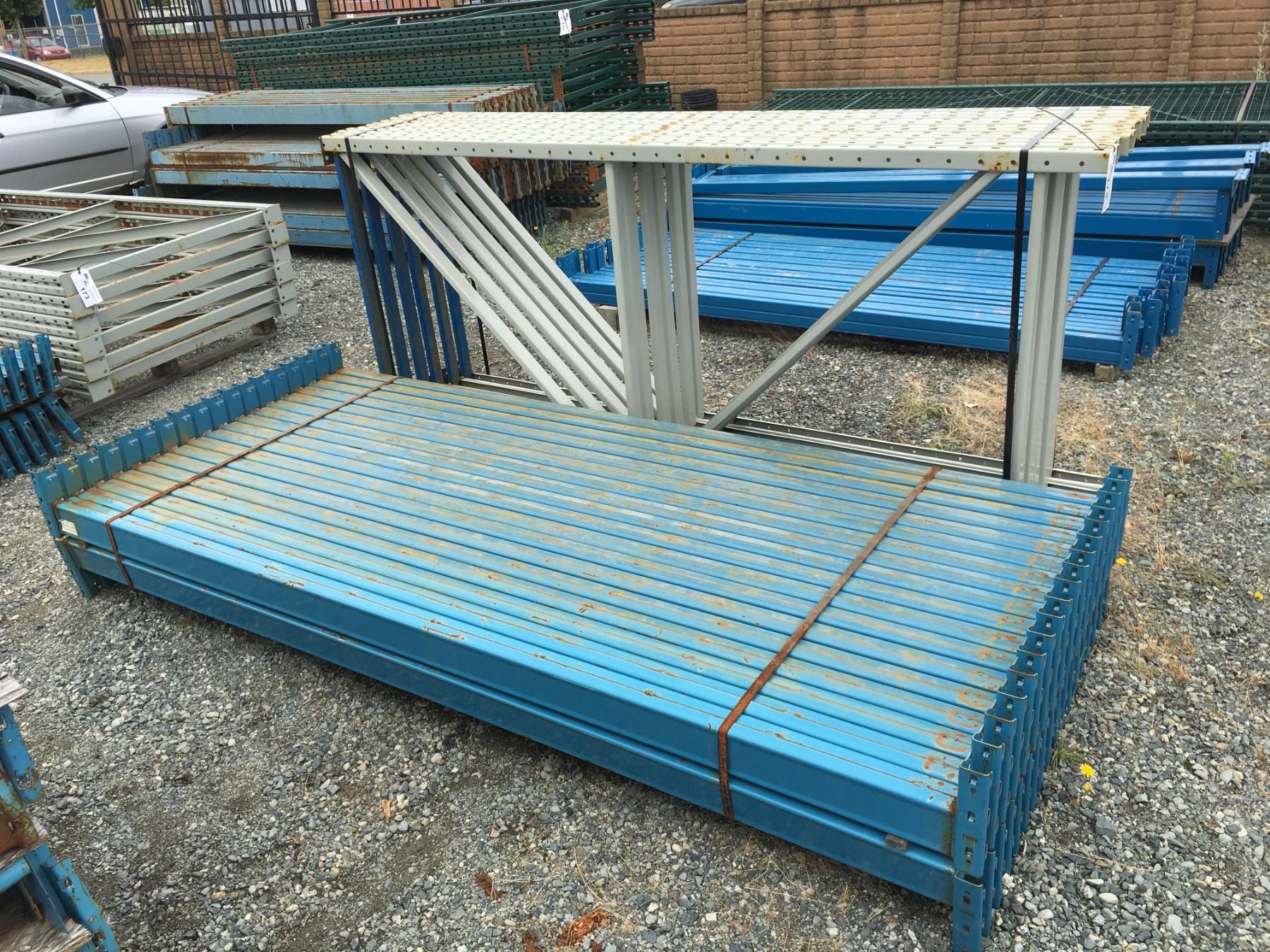 GROUP OF REDI-RACK UPRIGHTS AND BEAMS (GREY & BLUE)