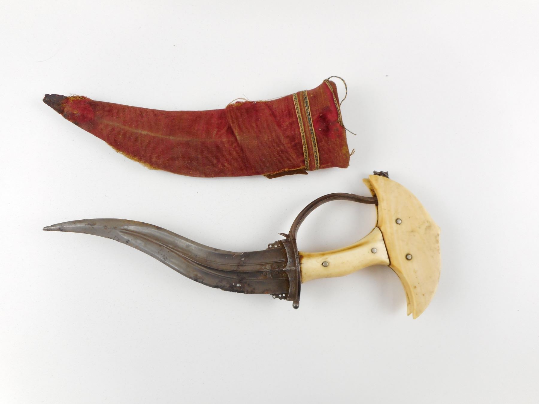 MALAYAN KRIS DAGGER WITH SHEATH MALAYAN KRIS DAGGER WITH SHEATH