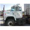 1988 Ford L9000 Wetline Road Tractor