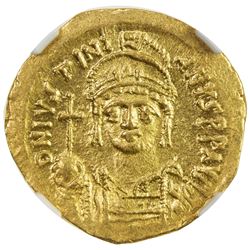 BYZANTINE EMPIRE: Justinian I, 527-565, AV solidus, Constantinople. AU