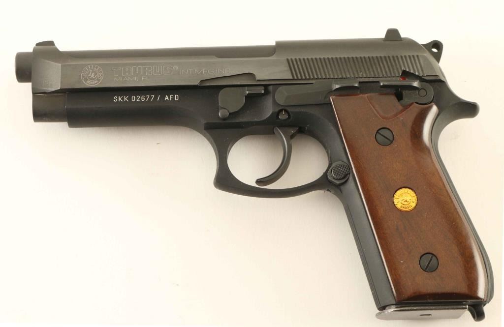 Taurus Pt 100 Af 40 S W Sn Skk Afd Taurus Pt 100 Af 40 S W Sn Skk Afd