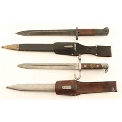 Lot of 2 Bayonets