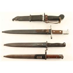 Lot of 4 Bayonets