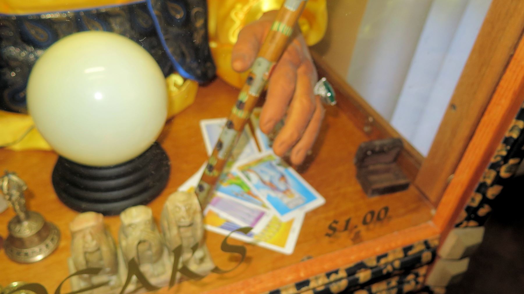 Zoltar Fortune Teller Coin Operated Oahu Auctions Zoltar fortune teller coin operated oahu auctions