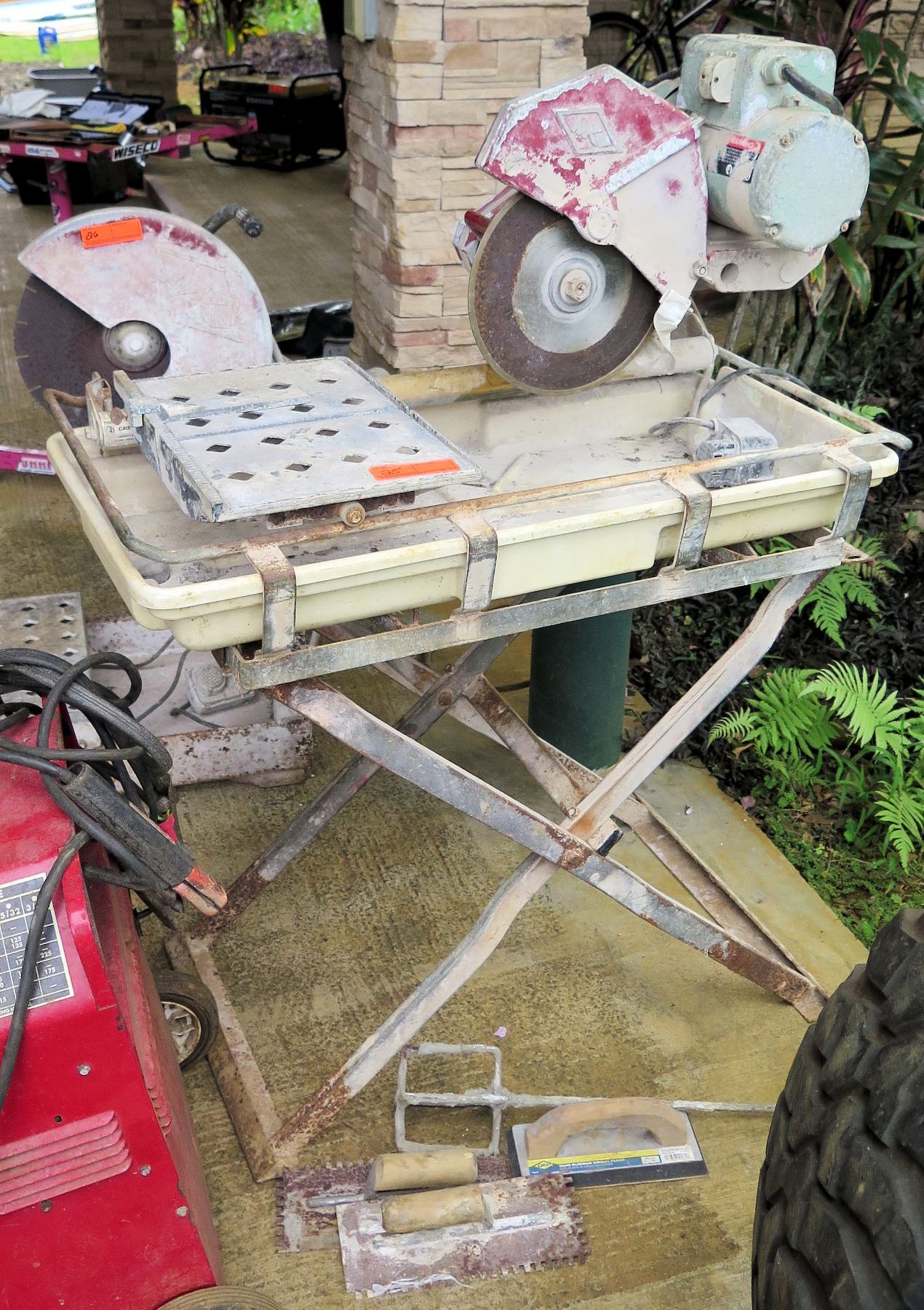 MK Diamond Products Tile Saw Model MK-101 w/ Folding Stand