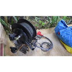 English 12V-DC Non-Commercial Fuel Pump w/ Hose & Nozzle