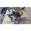 Image 2 : DeWalt DW708 Sliding Compound 120V  Miter Saw