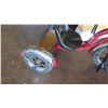 Image 3 : Schwinn Kids Roadster Tricycle w/ Classic Bell & Tassels