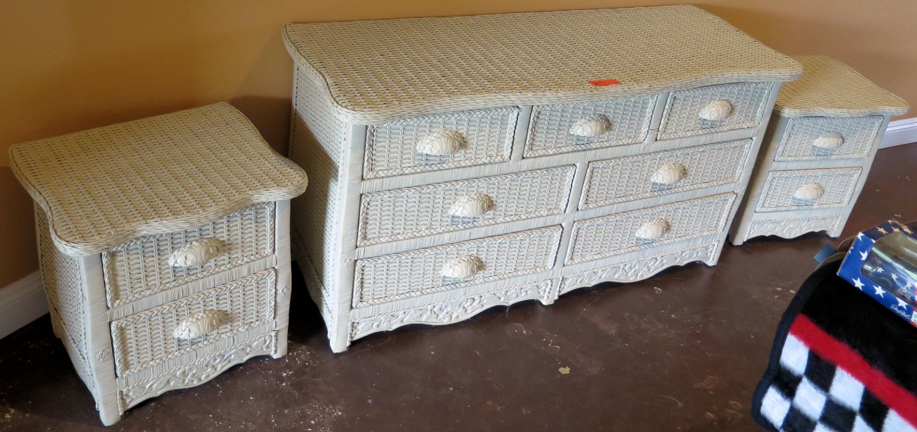 Pier 1 White Wicker 3 Piece 7 Drawer Dresser Wit 2 End Tables