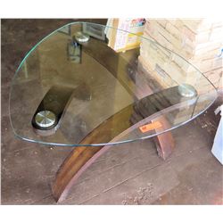 Abstract Design Triangle Design Glass Top Coffee Table
