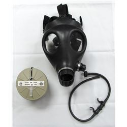 ISRAELI CIVILIAN GAS MASK WITH NATO FILTER