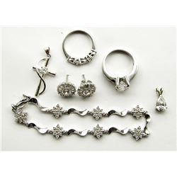 STERLING SILVER LOT: 1 BRACELET, 2 PENDANTS,
