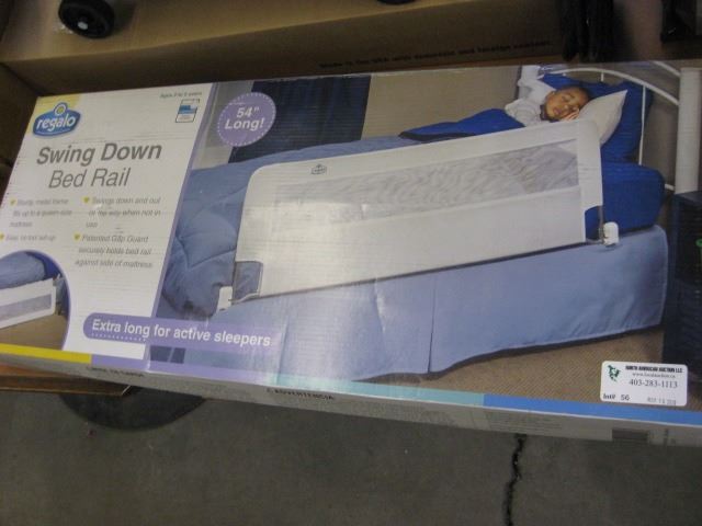 Regalo Swing Down Bed Rail