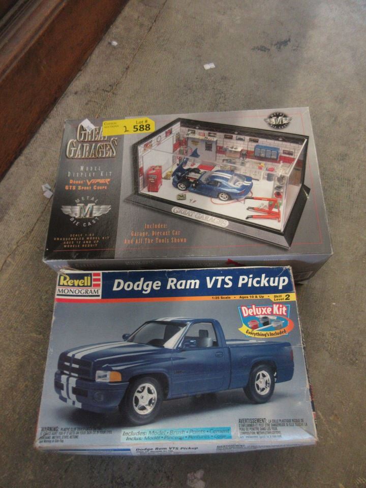 Dodge Viper & Dodge Ram Model Kits
