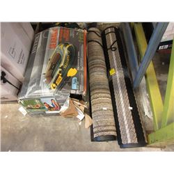 Inflatable 2-Person Boat & 2 Carpet Mats