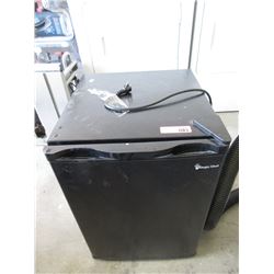 Magic Chef Bar Fridge