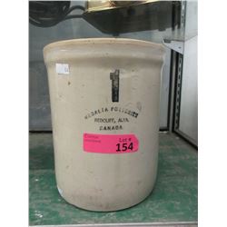 1 Gallon Medalta Potteries Crock