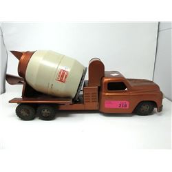 1950s Structo Ready Mix Concrete Truck with Lift