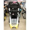 Image 1 : Karcher 1900 psi Pressure Washer - Store Return