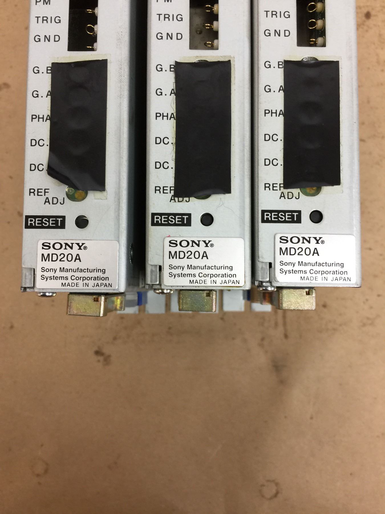 (3) Sony MD20A Position Control Modules - BTM Industrial