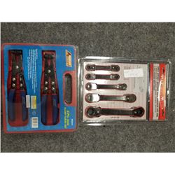 TWO PIECE TOOL SET