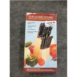 KNIFE SET AND BLOCK