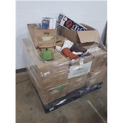 PALLET OF VARIOUS SET DECOR