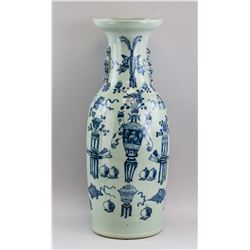 19th Century Chinese Blue and White Porcelain Vase