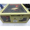 Image 1 : Red Head Mallard - 5" Waterproof size 12 / NOTE: right boot pull tab is torn