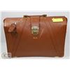 Image 1 : VINTAGE BRIEF CASE W/KEY (JAPAN)