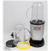Image 1 : MAGIC BULLET PERSONAL BLENDER W/ ACCESSORIES
