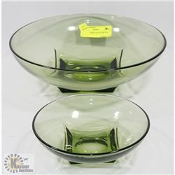 VINTAGE GREEN GLASS SERVING SET