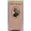 Image 1 : SEALED WHITE SHOULDERS PERFUME.