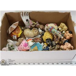 BOX OF VINTAGE ORNAMENTS