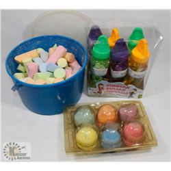 FLAT OF KIDS BUBBLES AND SIDEWALK CHALK