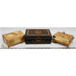 FLAT OF TRINKET BOXES, 2 ARE WOOD