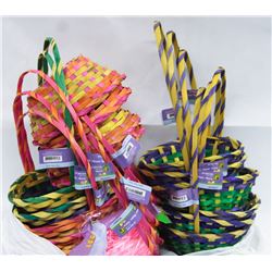15 EASTER BASKETS WITH 2 PKS EASTER GRASS